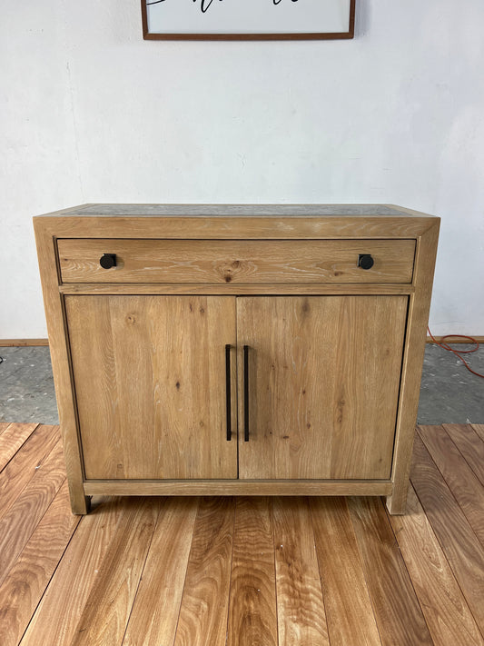 NEW Universal Furniture “Hayes” Solid Wood Bar Cabinet