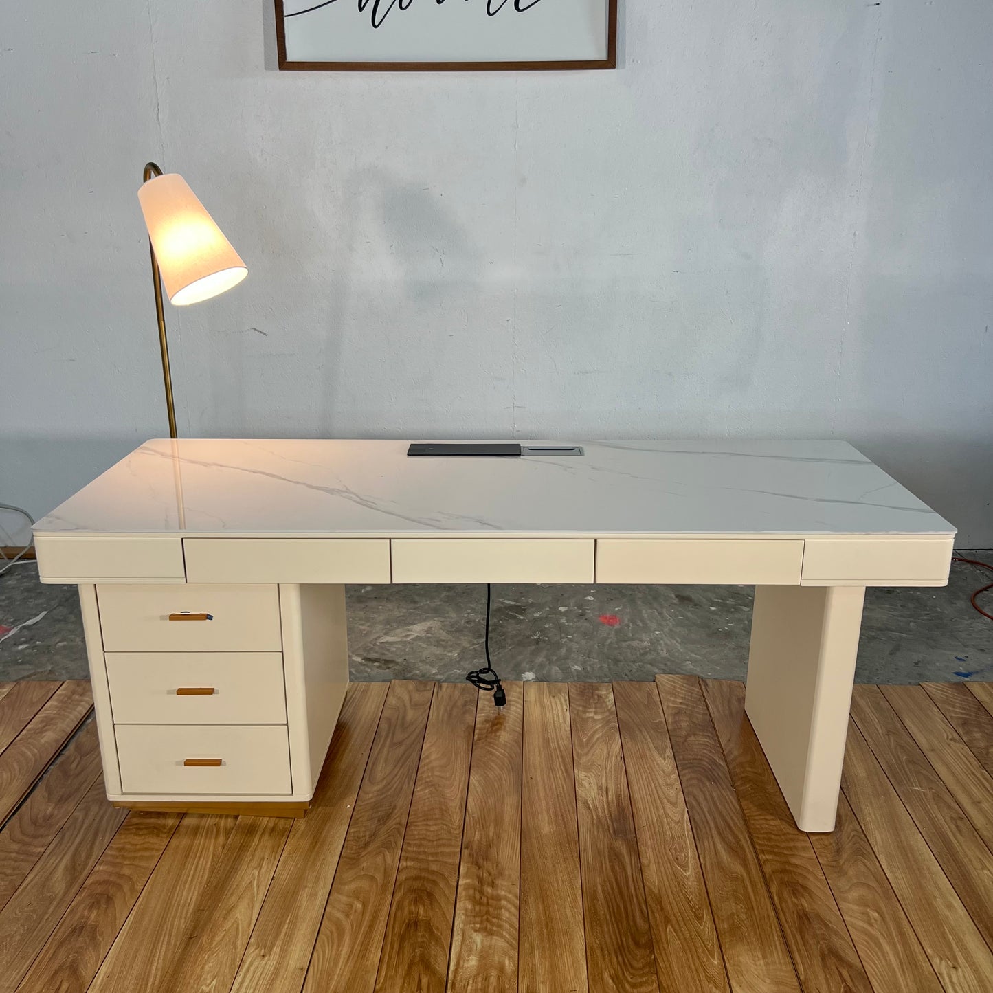 NEW Everly Quinn White and Gold Desk