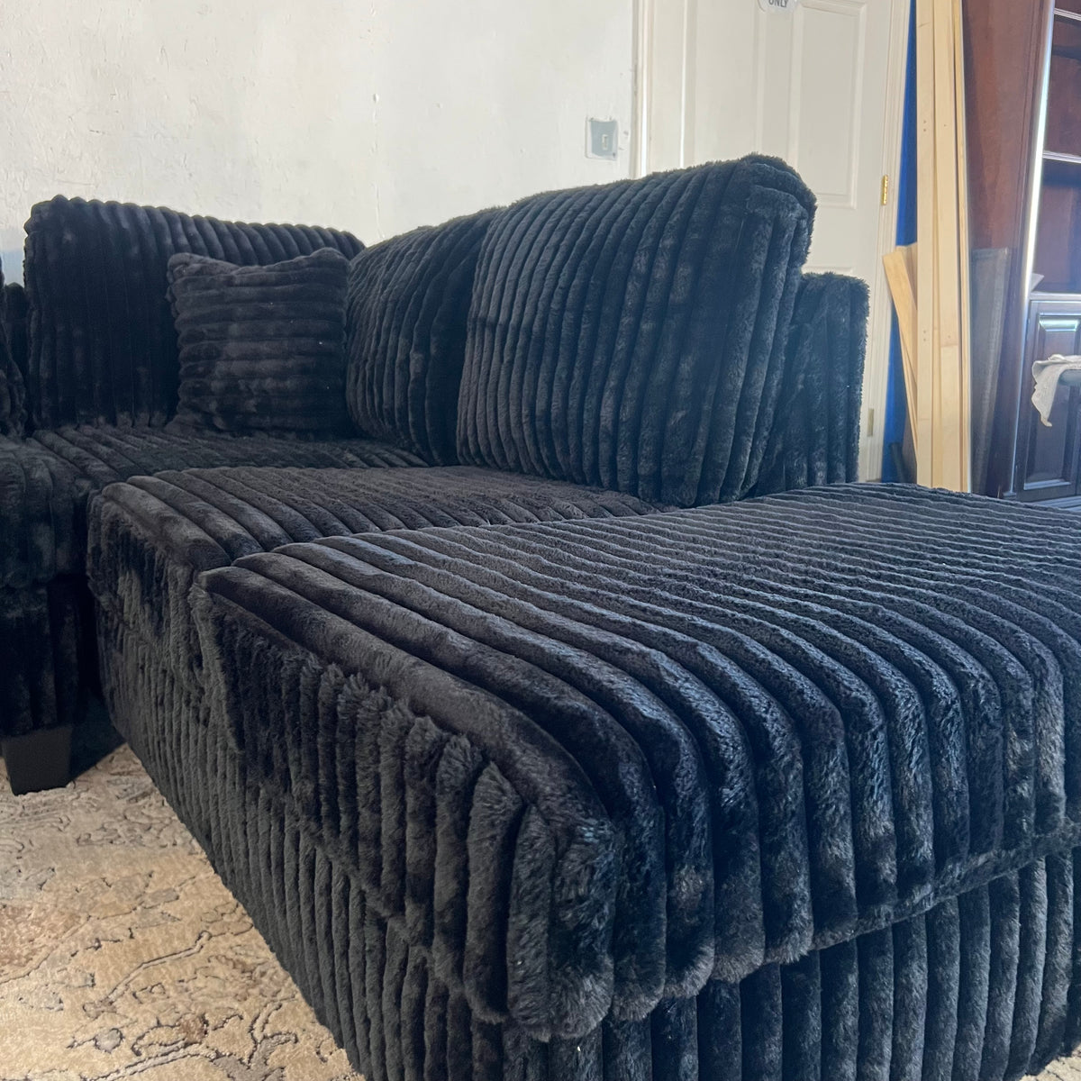 Like New 2-Piece Corduroy Fluffy Sectional Sofa